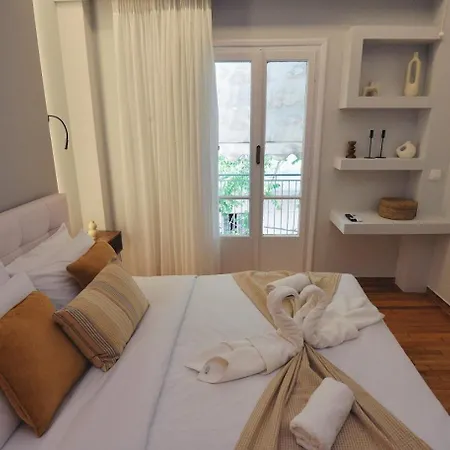 Appartement Seren Near Victoria Metro-earthy Tones & Comfort Mesokhórion